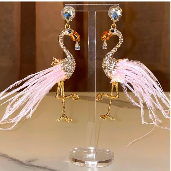 New Vegan Feather Gold Rhinestone Flamingo Dangle Earrings Luxe Crystal‎ Diamond - Picture 1 of 4
